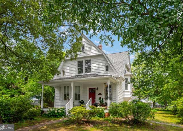 Property at 12900 10th St, Bowie, MD 20720, 3 beds, 1 bath