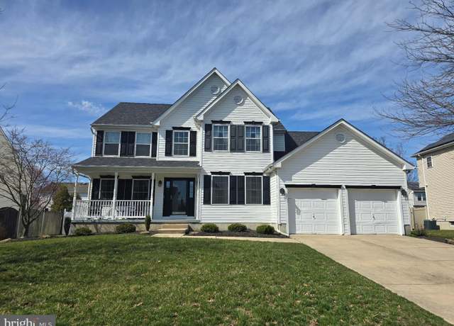 Property at 25 Westminster Dr, Lumberton, NJ 08048, 4 beds, 2.5 baths