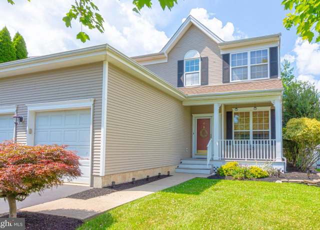 Property at 16 Coburn Rd, Pennington, NJ 08534, 4 beds, 2.5 baths