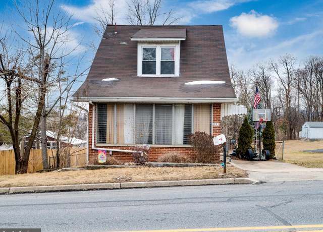 Property at 817 Philadelphia Ave, Reading, PA 19607, 2 beds, 1 bath