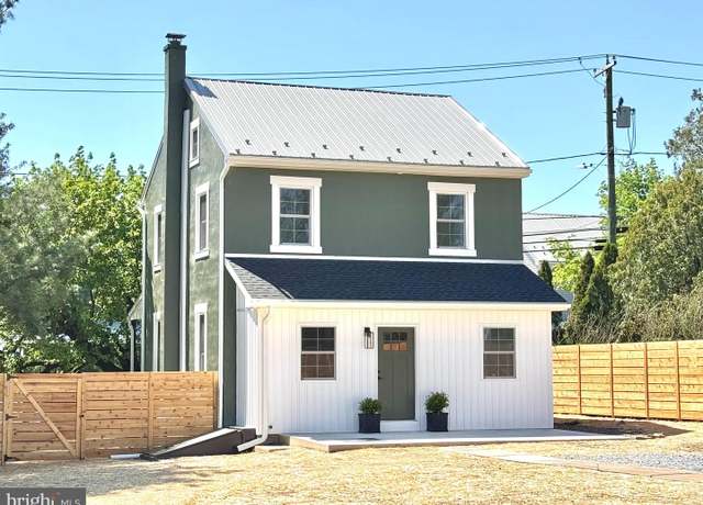 Property at 8463 Lancaster Ave, Bethel, PA 19507, 3 beds, 1.5 baths