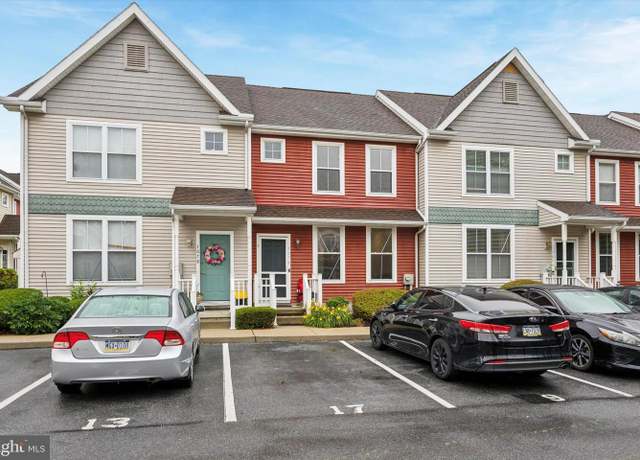 Property at 1076 Merchant St Unit B-17, Coatesville, PA 19320, 3 beds, 1.5 baths