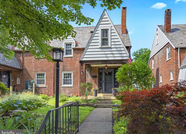 Property at 817 Helen Ave, Lancaster, PA 17601, 4 beds, 2 baths