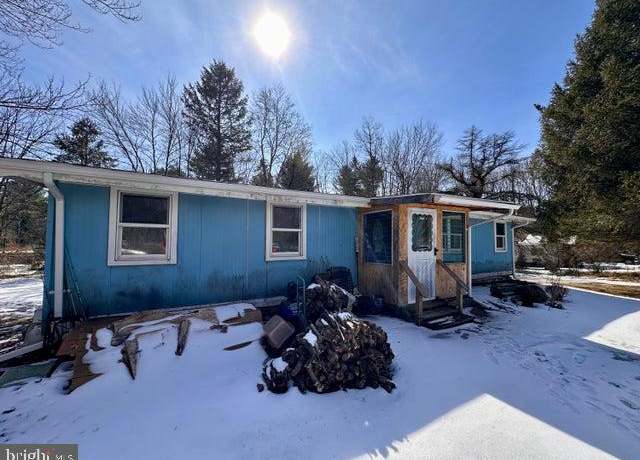 Property at 1280 Old Coach Dr, Blakeslee, PA 18610, 3 beds, 2 baths