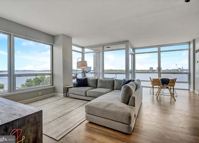 Property at 901 N Penn St Unit R401, Philadelphia, PA 19123, 2 beds, 2.5 baths