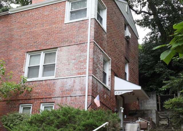 Property at 2447 S Oxford St, Arlington, VA 22206, 2 beds, 1 bath