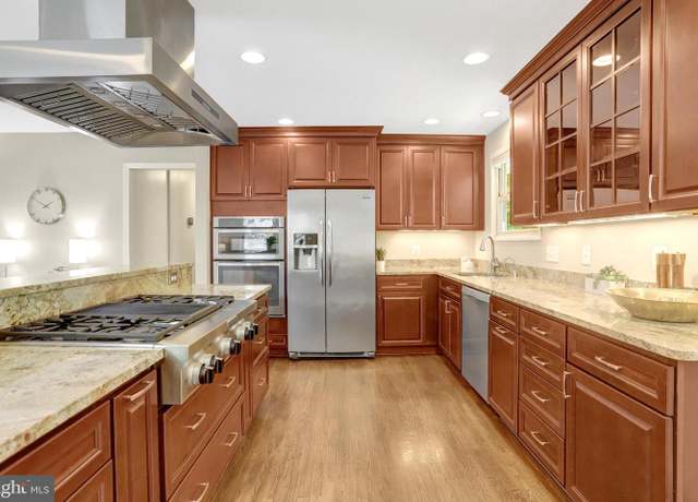 Property at 5623 Overly Dr, Alexandria, VA 22310, 4 beds, 2 baths