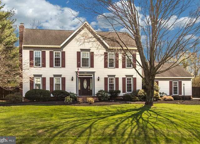 Property at 13615 Copper Ridge Dr, Herndon, VA 20171, 4 beds, 3.5 baths