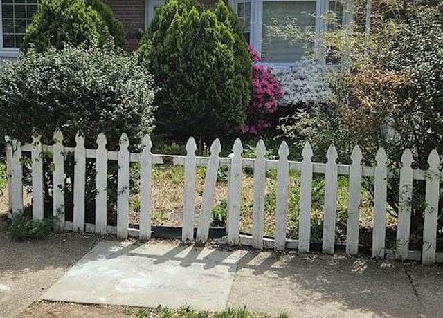 Property at 14475 Belvedere Dr, Woodbridge, VA 22193, 3 beds, 1.5 baths