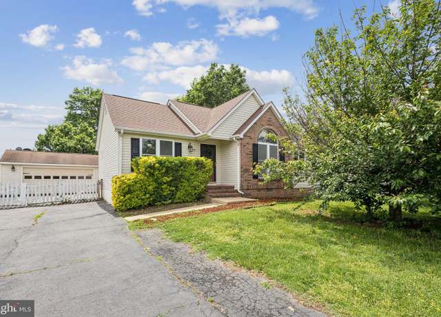Property at 5003 Norris Dr, Fredericksburg, VA 22407, 3 beds, 2 baths