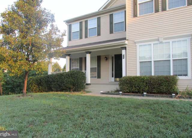 Property at 34 Little Field Dr, Fredericksburg, VA 22405, 4 beds, 2.5 baths