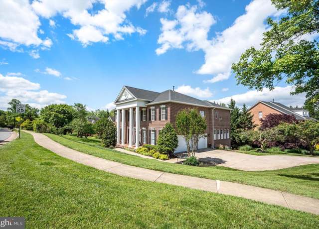 Property at 801 Armistead St, Winchester, VA 22601, 5 beds, 4 baths