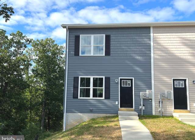 Property at 118 Marineris Cir, Martinsburg, WV 25405, 3 beds, 2.5 baths