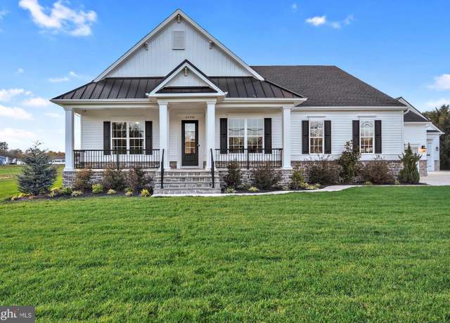 Property at 404 Wiggins Mill Rd, Townsend, DE 19734, 5 beds, 4.5 baths