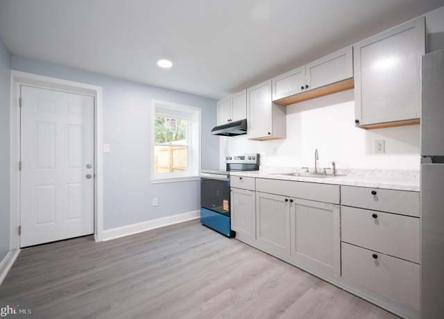 Property at 1202 Read St, Wilmington, DE 19805, 2 beds, 1 bath