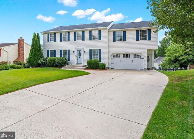 Property at 5 Hurst Oak Ct, Baltimore, MD 21236, 5 beds, 4 baths