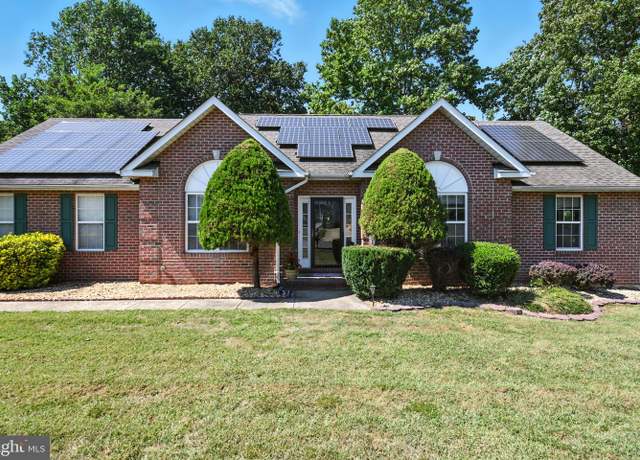 Property at 1009 Magnolia Dr, La Plata, MD 20646, 4 beds, 2 baths