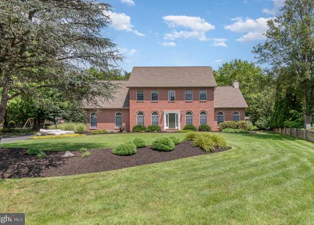 Property at 24 Irongate Ct, Mechanicsburg, PA 17050, 4 beds, 2.5 baths