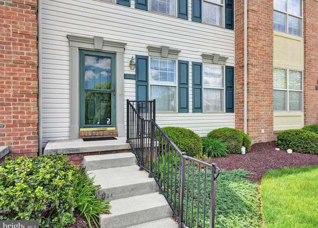 Property at 426 Cobblestone Ln, Lancaster, PA 17601, 2 beds, 1.5 baths