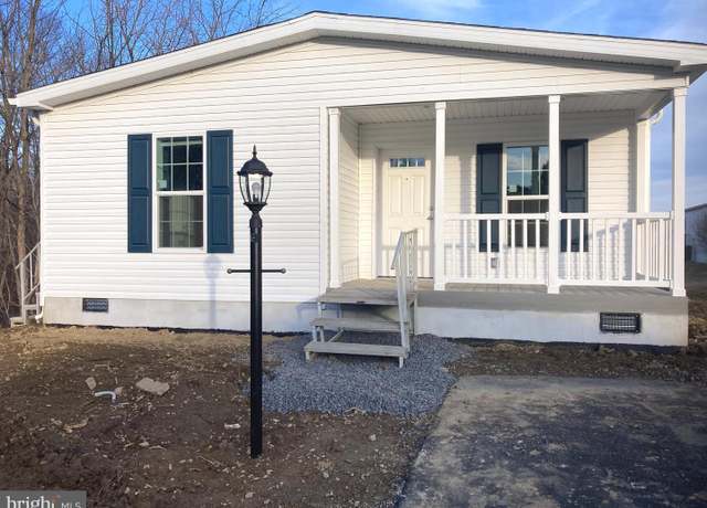 Property at 477 Neshaminy Creek Xing, North Wales, PA 19454, 3 beds, 2 baths