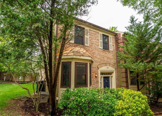 Property at 5442 Barrister Pl, Alexandria, VA 22304, 3 beds, 2.5 baths