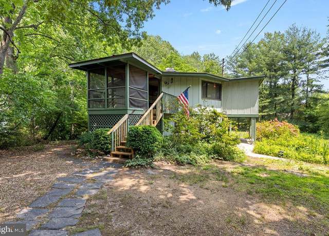 Property at 315 Stratford Cir, Locust Grove, VA 22508, 3 beds, 2 baths