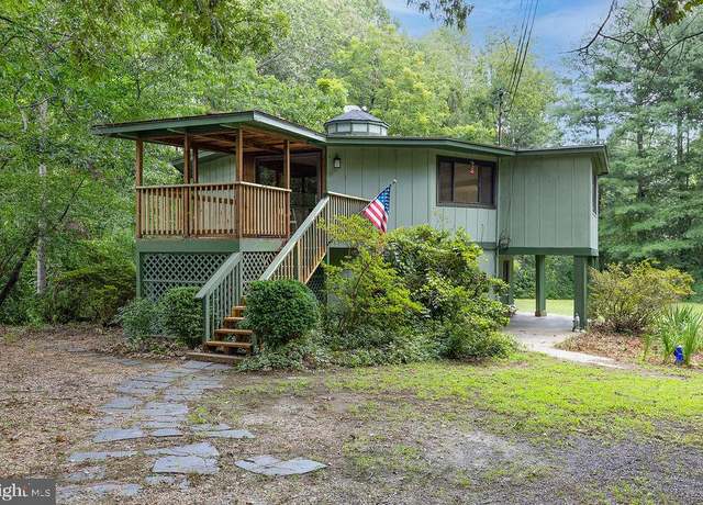 Property at 315 Stratford Cir, Locust Grove, VA 22508, 3 beds, 2 baths