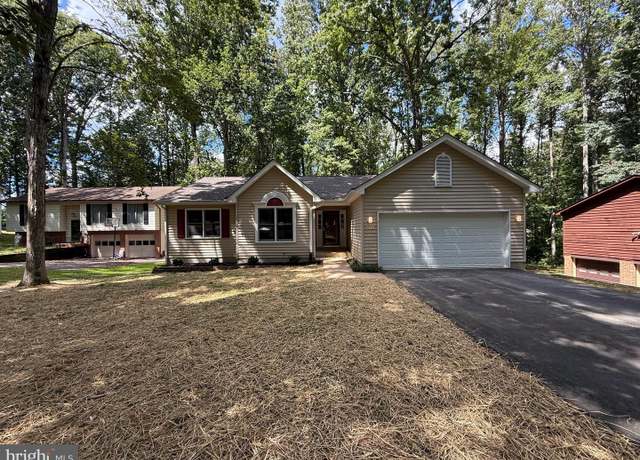 Property at 305 Fairway Dr, Locust Grove, VA 22508, 3 beds, 2 baths