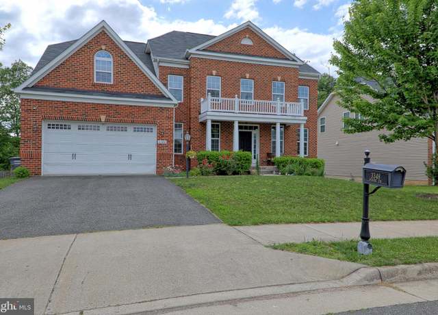Property at 3348 Soaring Cir, Woodbridge, VA 22193, 5 beds, 4.5 baths