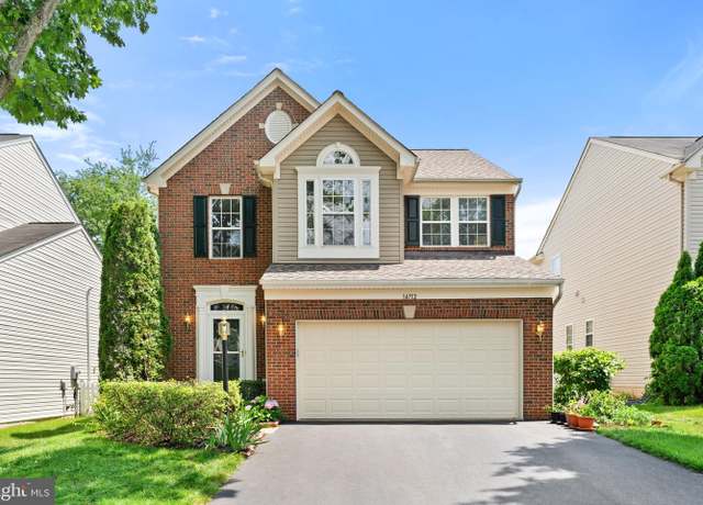 Property at 14712 Links Pond Cir, Gainesville, VA 20155, 4 beds, 3.5 baths