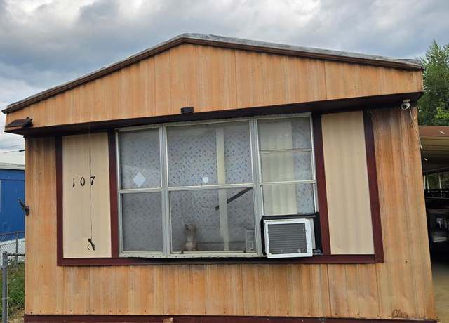 Property at 107 Rudolph Ct, Martinsburg, WV 25404, 2 beds, 2 baths
