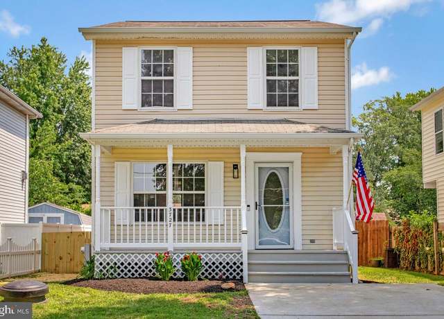 Property at 3727 3rd Ave, Edgewater, MD 21037, 3 beds, 2.5 baths