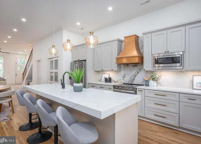 Property at 1428 Hull St, Baltimore, MD 21230, 4 beds, 4.5 baths