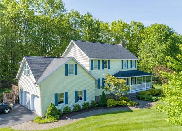 Property at 101 Sunset Dr, Oakland, MD 21550, 3 beds, 2.5 baths