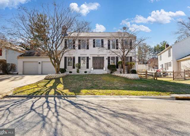 Property at 11906 Leatherbark Way, Germantown, MD 20874, 4 beds, 3.5 baths