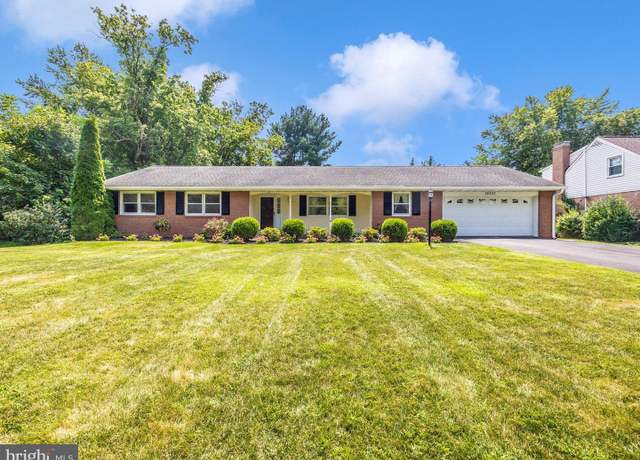 Property at 16537 Tammany Ln, Williamsport, MD 21795, 3 beds, 2 baths