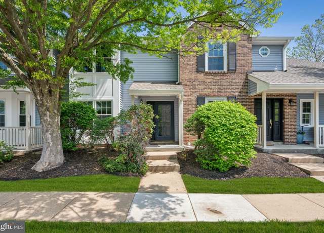 Property at 2 Washington Ct, Hightstown, NJ 08520, 2 beds, 2.5 baths
