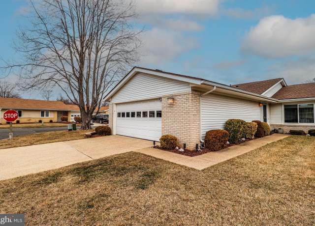 Property at 474-A Fairton Dr Unit A, Monroe Township, NJ 08831, 3 beds, 2 baths