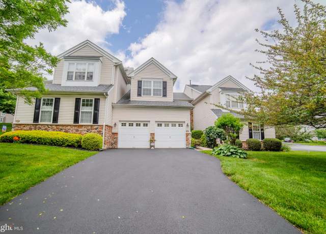 Property at 854 Hinchley Run, West Chester, PA 19382, 3 beds, 2.5 baths