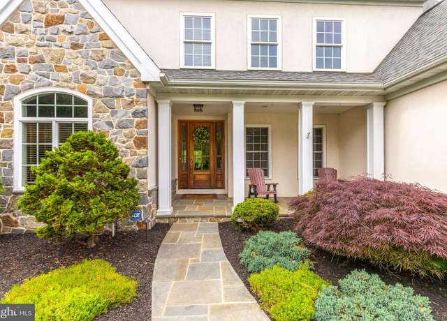Property at 311 Sarsen Dr, Lititz, PA 17543, 4 beds, 4.5 baths