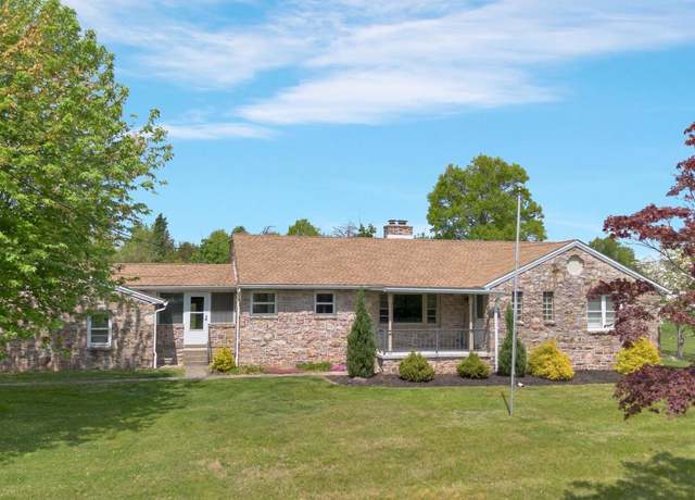 Property at 2359 Hendricks Station Rd, Harleysville, PA 19438, 3 beds, 1.5 baths
