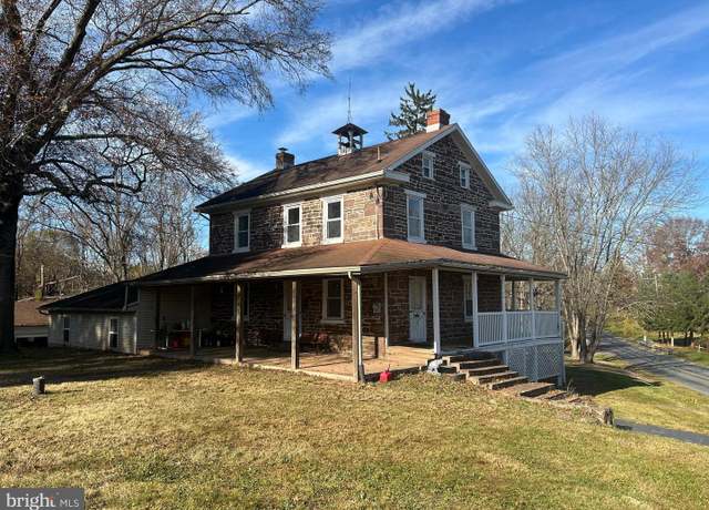 Property at 522 Capitol Hill Rd, Dillsburg, PA 17019, 3 beds, 2 baths