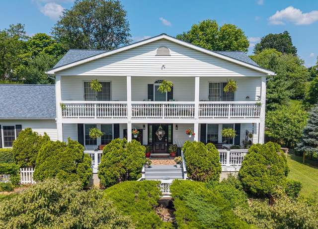 Property at 3187 Bishop Meade Rd, Boyce, VA 22620, 3 beds, 3.5 baths