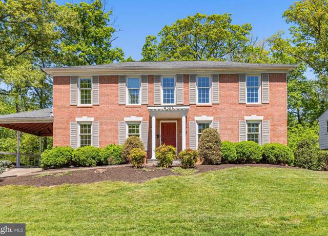 Property at 4322 Wakefield Dr, Annandale, VA 22003, 4 beds, 2.5 baths
