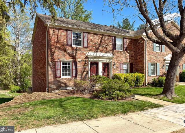Property at 8552 Barrington Ct #927, Springfield, VA 22152, 2 beds, 1.5 baths