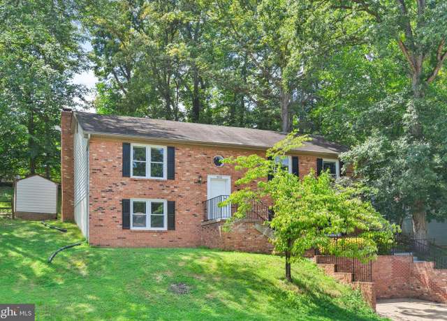 Property at 15712 Brandywine Rd, Dumfries, VA 22025, 4 beds, 3 baths
