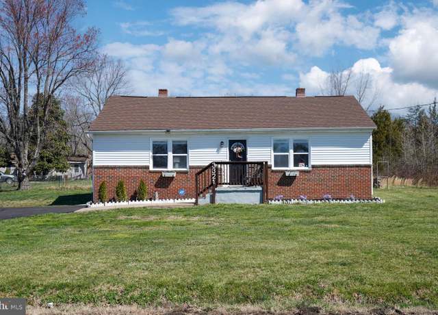 Property at 3321 Summit Crossing Rd, Fredericksburg, VA 22408, 3 beds, 1 bath