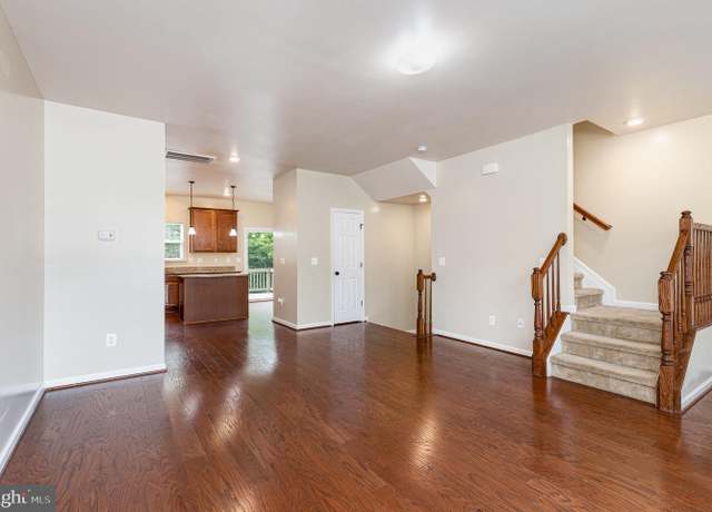 Property at 2239 Mallard Landing Dr, Fredericksburg, VA 22408, 4 beds, 3 baths