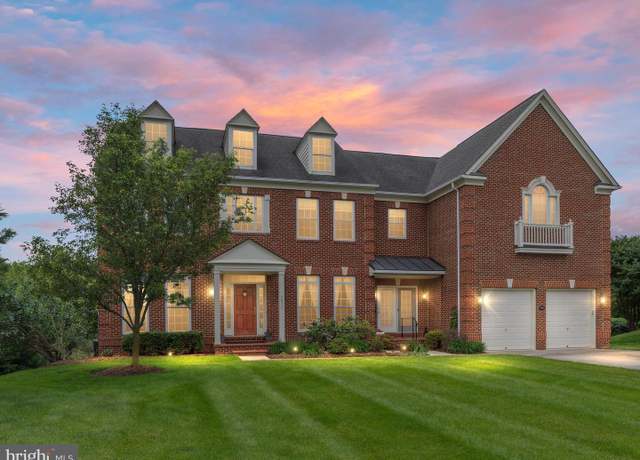 Property at 1517 Brookdale Ct, Winchester, VA 22601, 4 beds, 4.5 baths