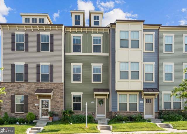 Property at 9002 Shady Pines Dr, Frederick, MD 21704, 3 beds, 3.5 baths